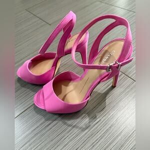Gianni Bini Vibrant Pink Heels  size 9